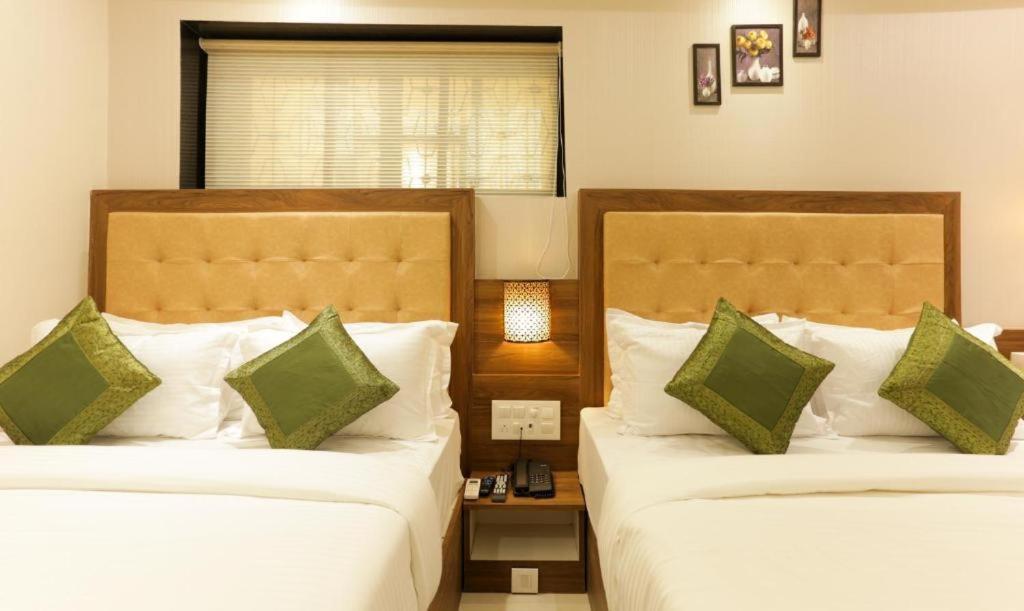 מומביי Hotel Delight מראה חיצוני תמונה