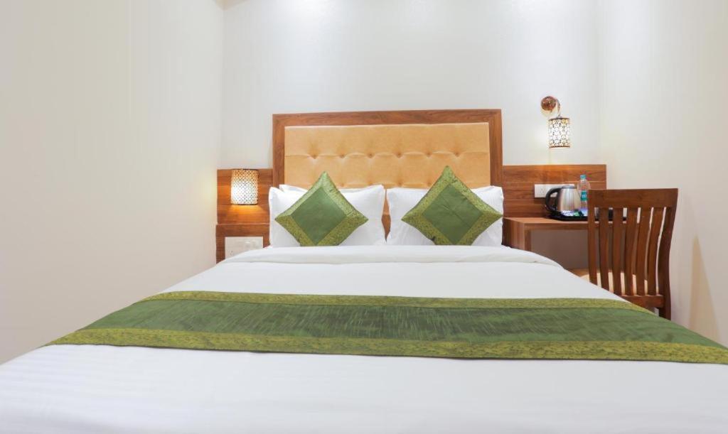 מומביי Hotel Delight מראה חיצוני תמונה
